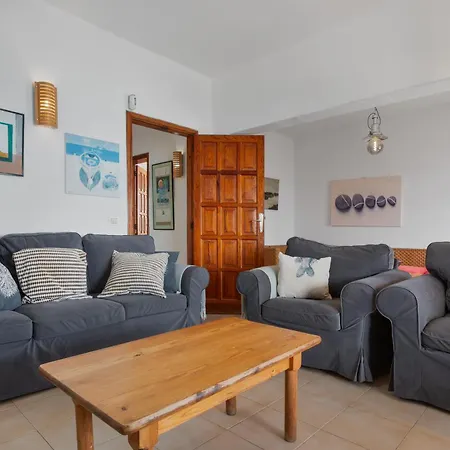 The House Lanzarote Villa *